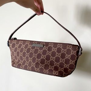 👜SOLD👜 GUCCI Vintage Boat Pochette